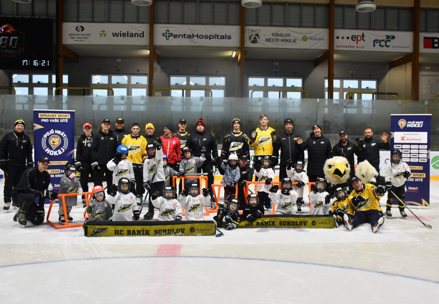 Noví zájemci o hokej, individuální přístup a zábava – Pojď hrát hokej