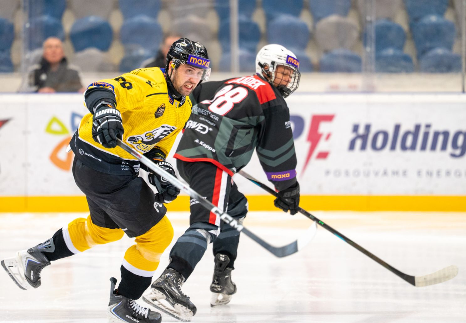 Derby na úvod poslední čtvrtiny