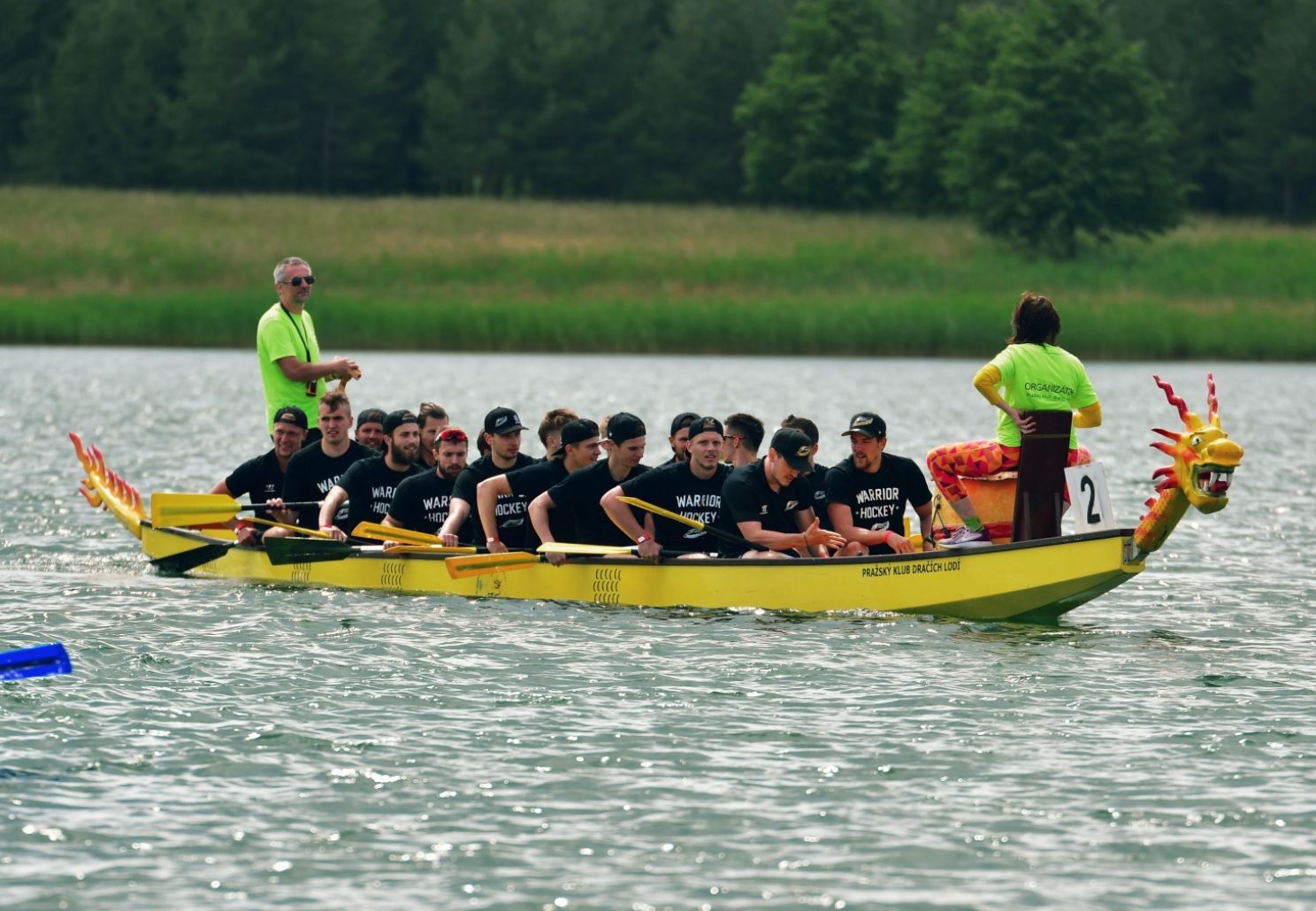 Sobota bude znovu patřit dračím lodím